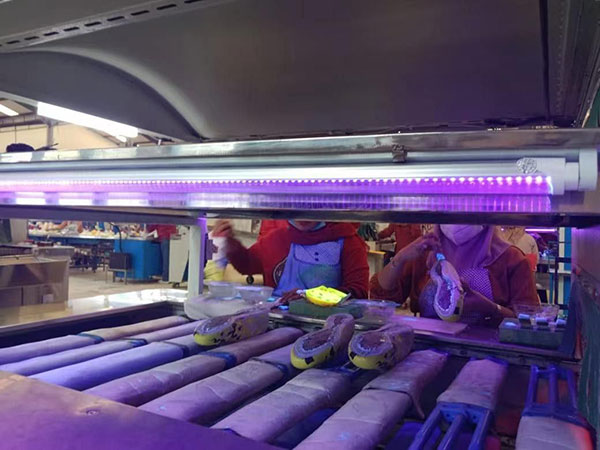 Application of T8 LED UV tube in shoe factories